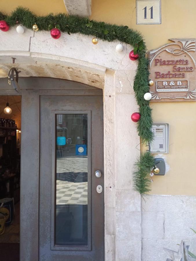 Appartamento Piazzetta Santa Barbara Bari Esterno foto