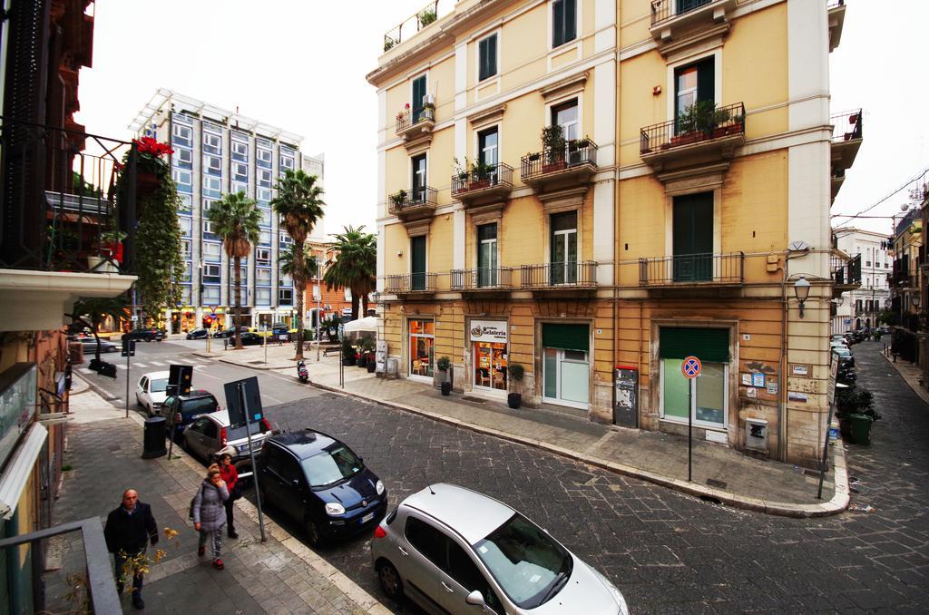 Appartamento Piazzetta Santa Barbara Bari Camera foto